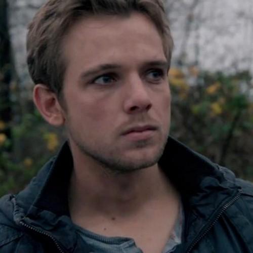 I lost my job, my house, everything, so I did what most people do in that situation, I came home. #BatesMotelRP