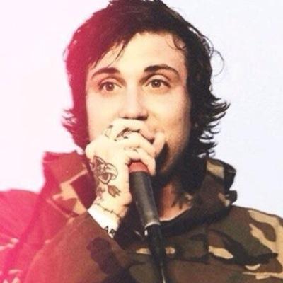 My only goal in life is to meet Frank Iero •SEEING FRANK IN MARCH!!! RAD!!!•