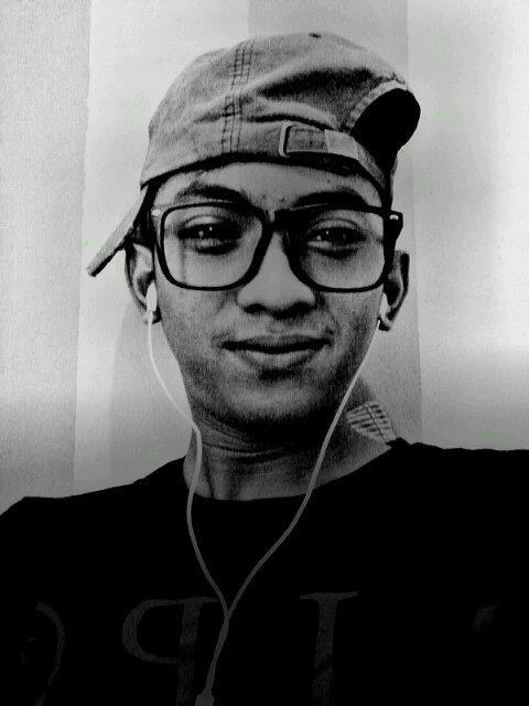 Riie21_'s profile picture. 