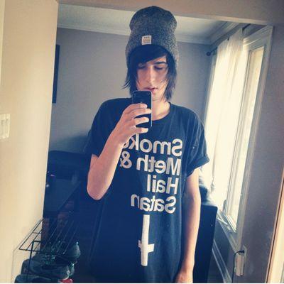 DrxgsAndHvgs's profile picture. 