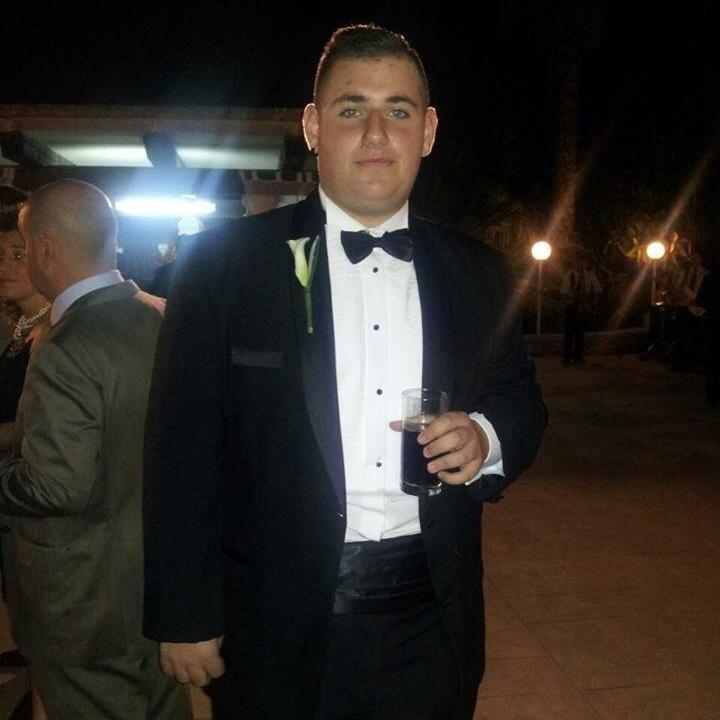 loganvella96's profile picture. 