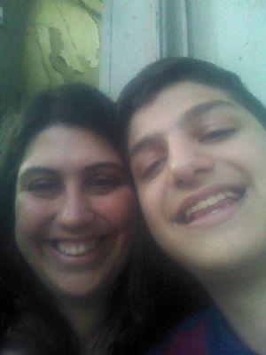 joyiarmano's profile picture. foto con el que me enseño a usar el tw