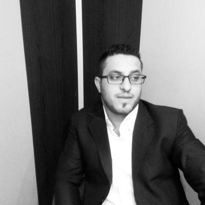@: ب آخلآقك فقطٌ !

    تجعَـل من يَرآك لآوّل مَره
    يتمنىَ آن يَرآک مرَةً ثآنيہَه ~”0533851731