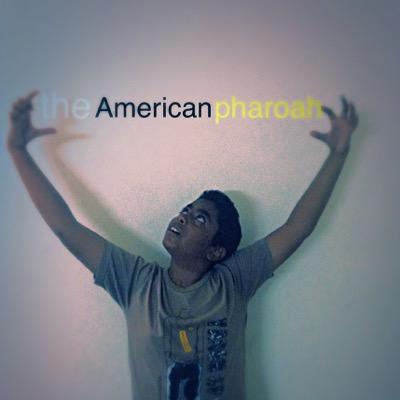 hi my name is Mina Youssef and I'm a youtuber :)