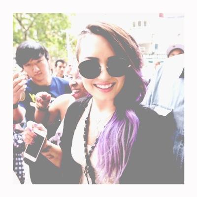Ciao sono Valentina, ho 15 anni.
Sono una Directioner. ❤️