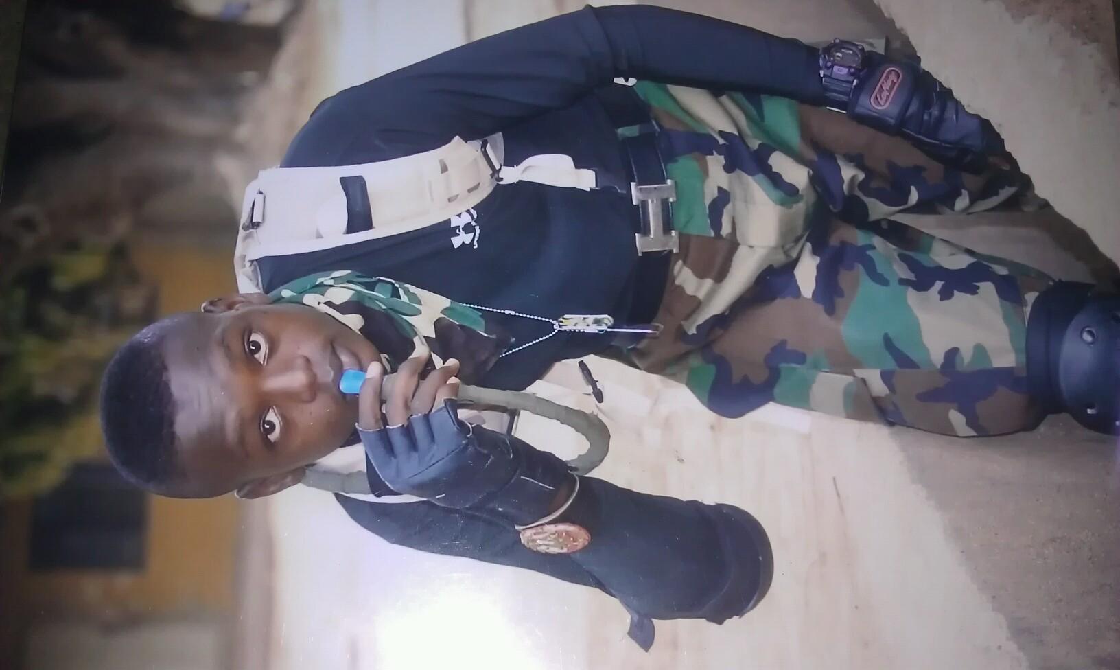 Am isa umar from nigeria kano state  am 18 years old schooling in nigerian military school zaria.