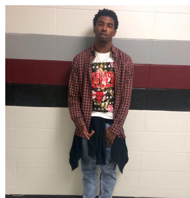 2⃣1⃣yrold hooper
 #RIPAnnaBelle
ig  @__Ladaddy #RestEasyDeedy  
failure can be conquered #TeamSU