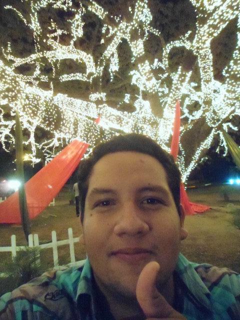 Del 1992 Estudiantes de la ujap  #song♬ ♪ ♩ ♭ ♪ músico por excelencia defensor de los animales  buena vibra