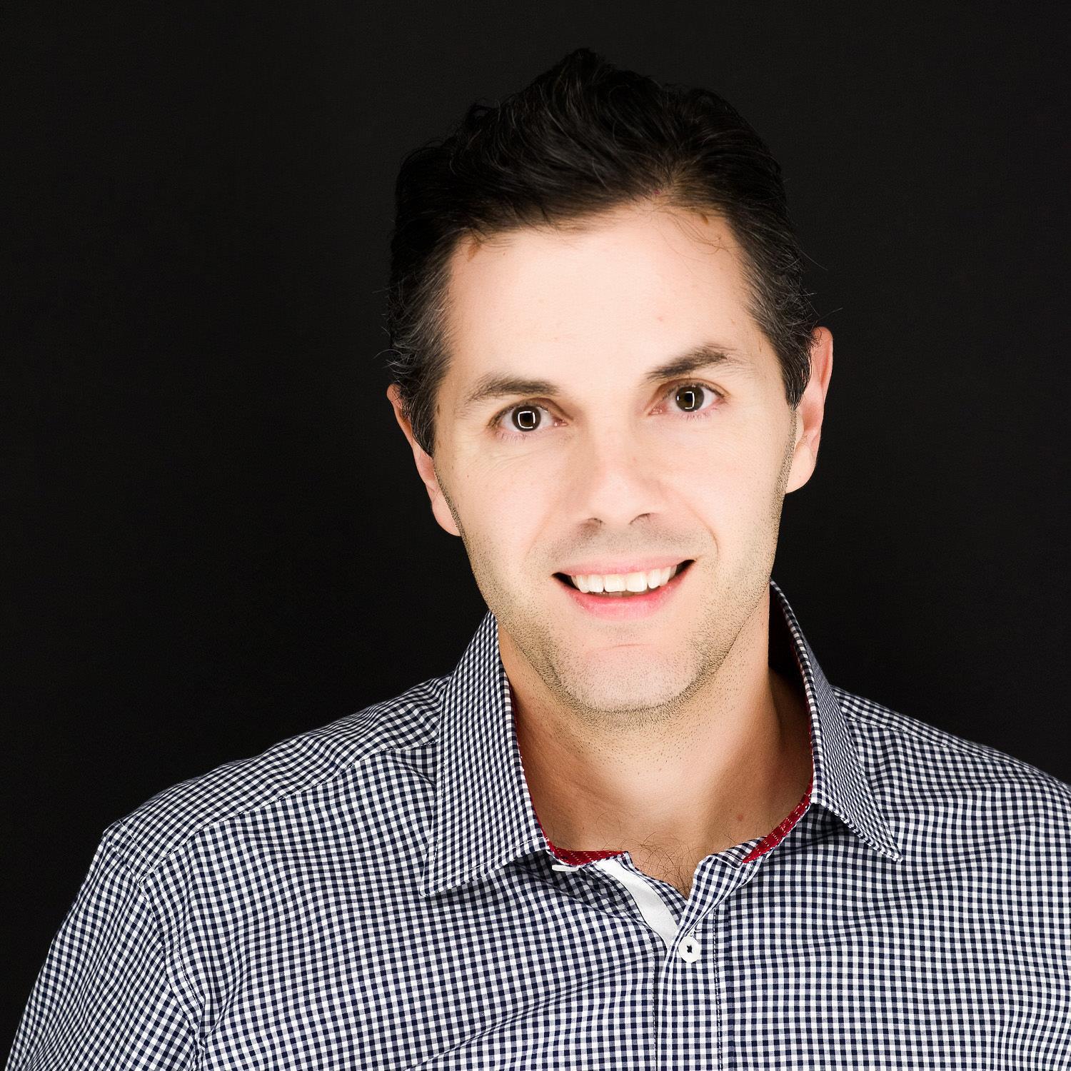 Author of Marketing Karma, Build Your Beverage Empire, and Wholesale MBA. #Wholesale #BeverageIndustry #PersonalBranding