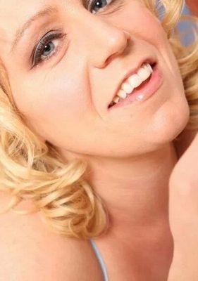 d9ad3561d4bd493's profile picture. 