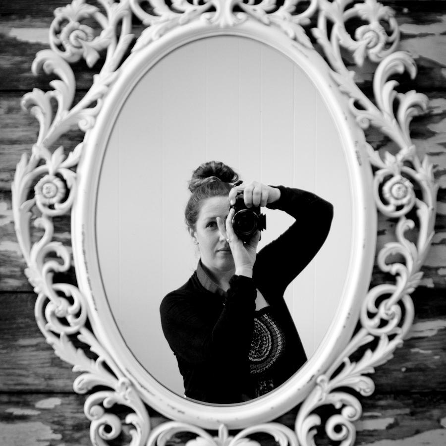Northeastern Nebraska family and child portrait photographer. Having fun + loving what I do!