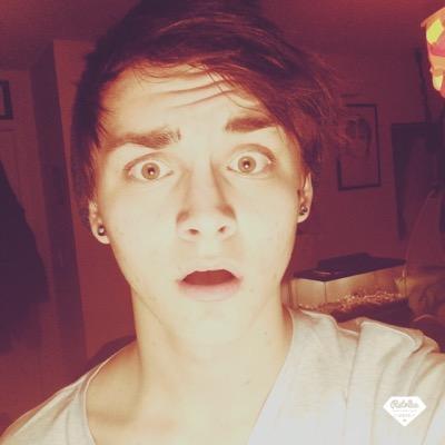 Instagram:_wonderhipster_ snapchat: vincentpurdy_12