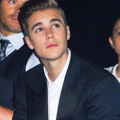 follow @iShootUsD0wn bc i gave you a free follow!