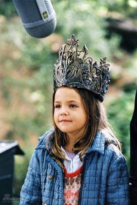 You don't need a man to love you. [Young Snow, OUAT, RP]