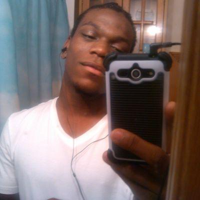 ZaeGlenn's profile picture. Young college student trying to make it threw