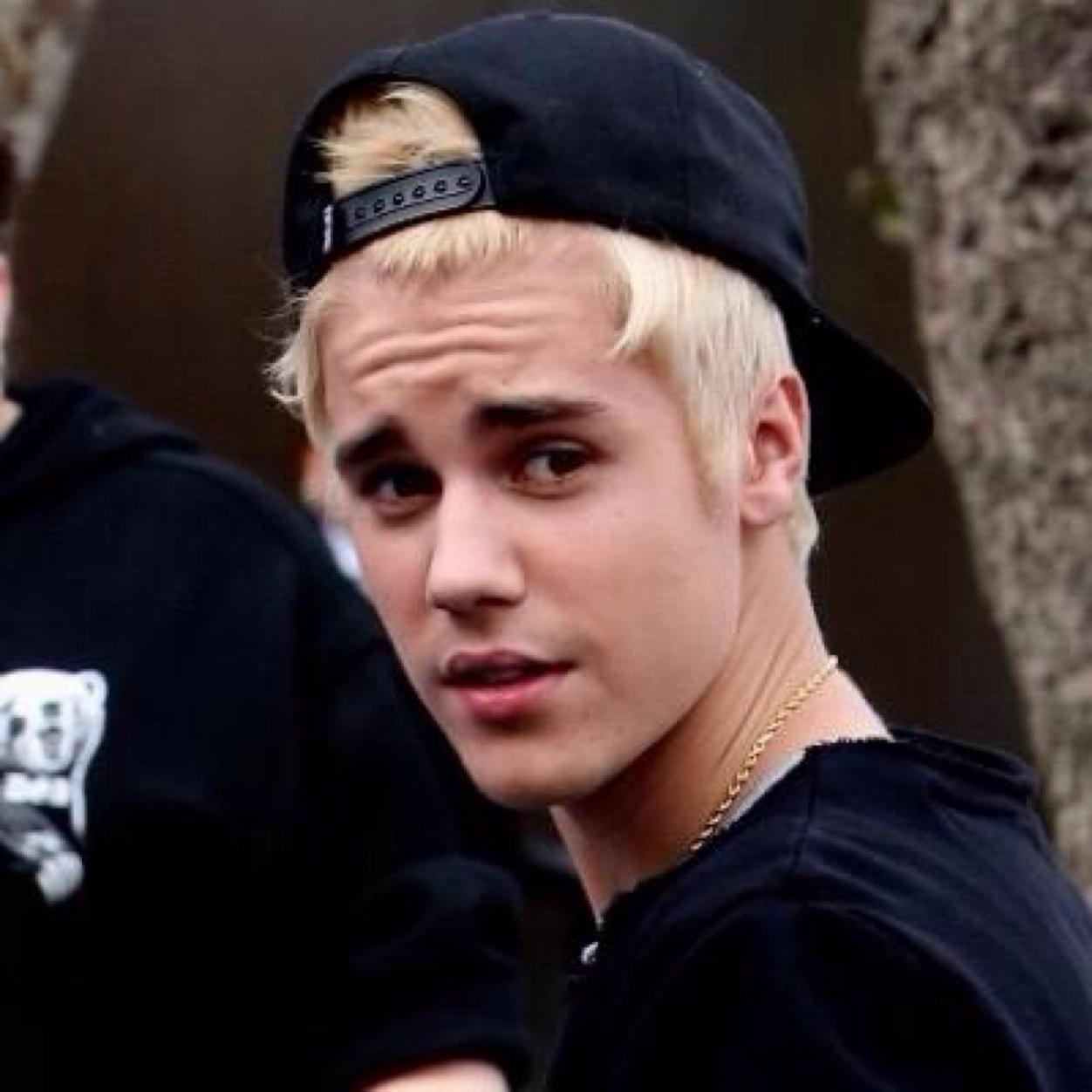 Its about supporting Justin til the end. Its all about the music. (10/3/12 and 6/25/13) ~Meeting Justin soon~ Twist & MILKTYSON Follows