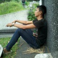 Dwiafrian97's profile picture. Sayang rumah aku sepi nih kmu gak kesini || kayaknya enggak deh motrnya gak ada bengsin || yah padahal aku lgi gak mens nih :( || OTW pinjem motor kakak !!!!