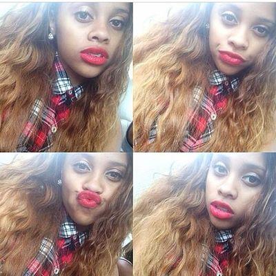 Shania on tha scene killing shit yall bitches es my sons 1/5 of charm Glo tha fucc up #SquadShit Mychala Suh!
