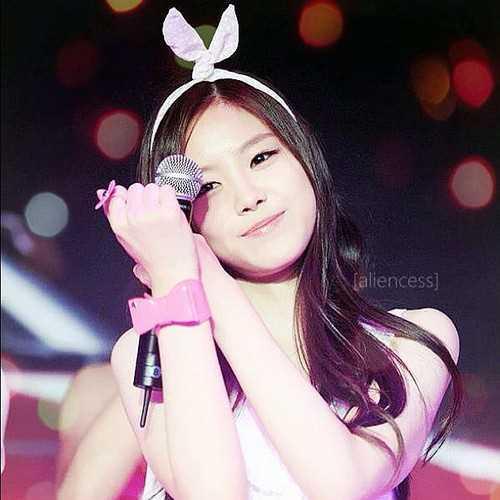 Son Naeun RP ||  February 10, 1994 || Follback? Mention (y)