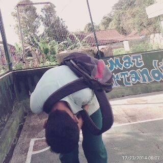 prayogaagung10's profile picture. 