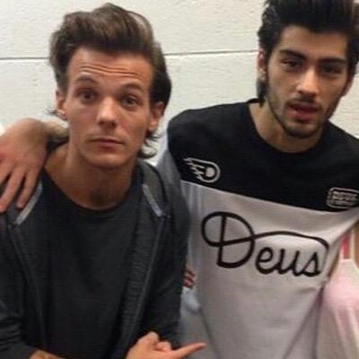 wizkhaziam's profile picture. :-)