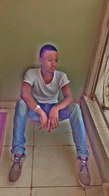 I make music $ love sing.chase your dream