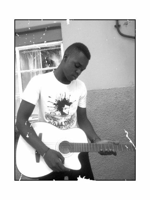 I love  music,retweeter,stylish ;shopping addict,getn richer everyday,,
