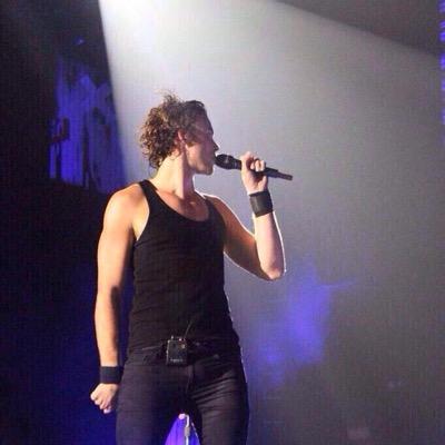 keep your hands tp yourself, unless they're on Calum's ass, then we're good