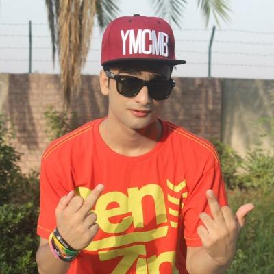 InTreSted wEezy YMCMB iM yoUng monEy cACh mOney .inSta zeexhanbaig. .kik zeexhanbaig. .skYpe Zeexhan.baig. :p