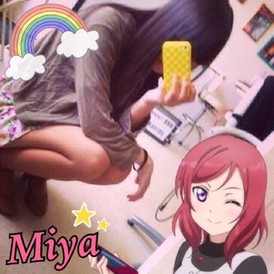 【中学3年の15歳です。長野県在住】 仲良くしてくれたら嬉しい(っ´ω`c)♡ ラブライバーです☆真姫ちゃん/かよちん推し♡ツイプロみてください！ 【http://t.co/an8a2jCqBX】