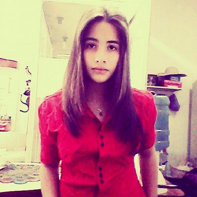 Compositora-Cantante-Guitarrista