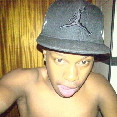 YOUNG GANGSTAR tHuG...rude NiXXah...rApPeR n $iNgGeR...fXCK WITH Me yU KnOw I Gat it___PaUsE!!!  #LAST RAP KING OF.   NEWTOWN