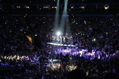 ❤∞DIRECTIONER∞❤I LOVE ONE DIRECTION❤VI ANO!❤PIZZA❤CARROTS❤1,2,3...FLICK!❤VAS HAPPENIN!?❤