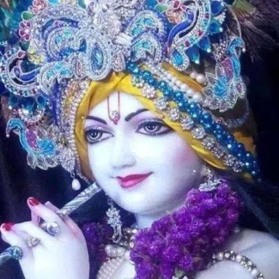 RiyaNamdev's profile picture. 