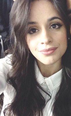 FOLLOW ME PLEASE camEEla cabeYo?? I love you!