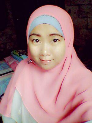 ichadeulis_86's profile picture. a simple woman with a very ordinary life