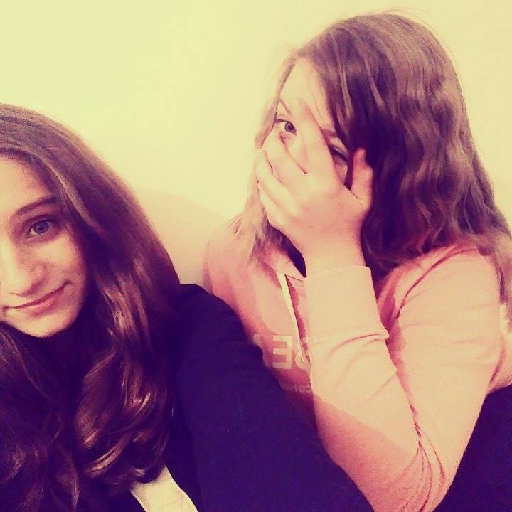 Hi, my name is Anja.  I love 1D and 5 seconds of summer !!!!! I love you guys!!!