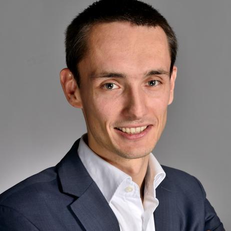 Mktg comms manager | #industry #energy #digitization | European citizen | Tweets are my own