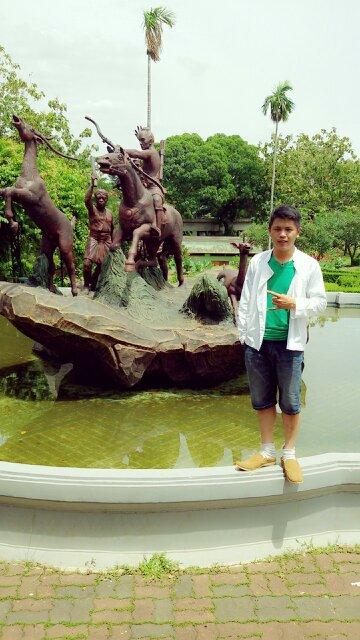 i love @ineskila  ...I'm Juztt a Simple Man.                                                    | Follback ? Justt Mention !Thanks ^^,