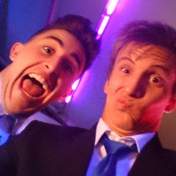Intentos de Youtubers. Solo queremos verte sonrerir.