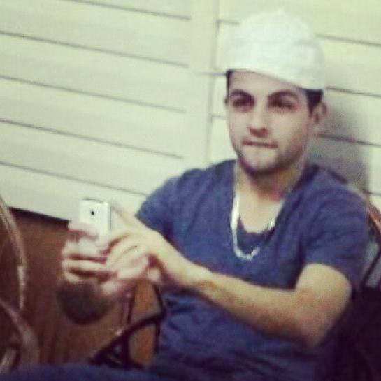 Não importa que a inveja tenha sono leve, se quem me protege nunca dorme!!!
#DeusNoCoMando ...