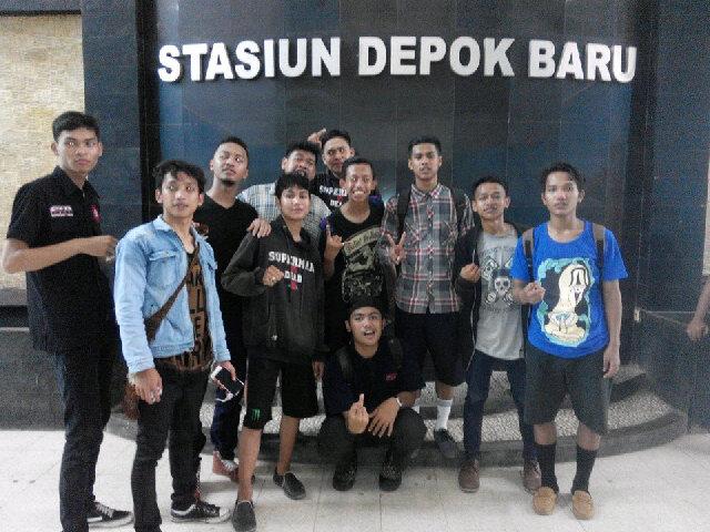OUTSIDERS KAMPOENG DUA BEKASI
 Chapter : @OSDBEKASI
 -Since : 20 April 2013
 -Fans of @SID_Official
 - Tunjukan pada dunia bahwa kita manusia yg harus dipuji.