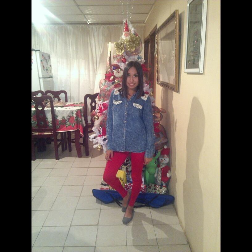 rosmarygm's profile picture. SÍGUEME Y TE SIGO ASÍ DE SENCILLO*  estudiante de derecho(usm) tengo 20AÑOS SIGAME EN INSTAGRAM ROSMARYGM