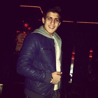 ozenbaskan's profile picture. 