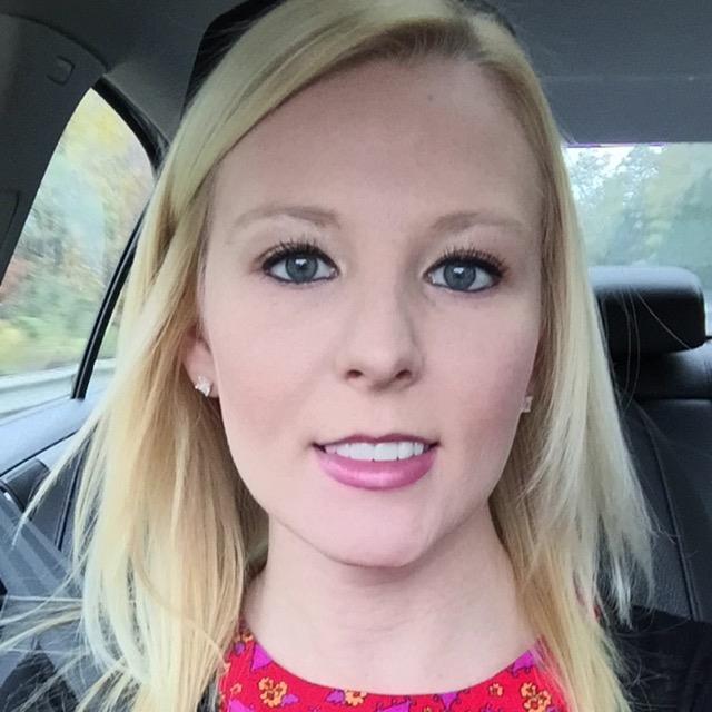 IT Consultant, Beauty Consultant, wine enthusiast, and lover of all animals.  Interested in leadership, traveling, business and technology.
