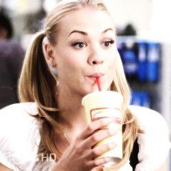 SkilledBlonde's profile picture. 