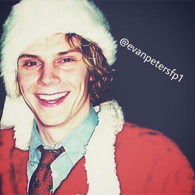 Evan Peters is bae ?