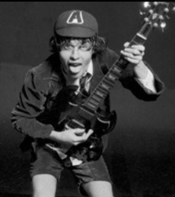 100% AC/DC fan