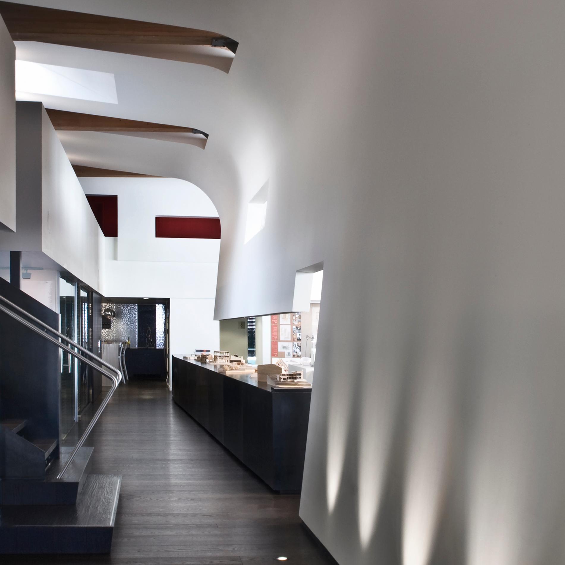 SkB creates meaningful, sensory-rich environments for
individuals, corporate clients, retailers, developers and culturally-connected communities the world over.