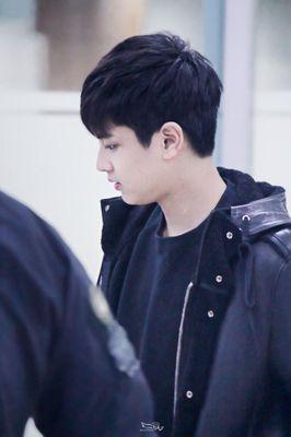 [98.01.26] iKON 막내 정찬우 군을 대신하여 팬 서비스하는 봇(bot) 입니다. I'm not real Chanwoo. This is just bot for fan service. 141110 ~